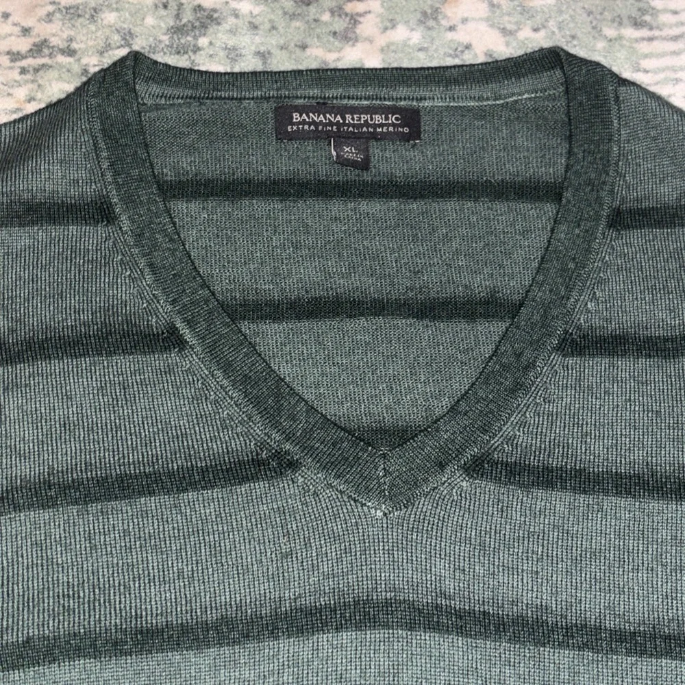Banana Republic‎ Extra Fine Italian Merino Wool Sweater Vneck Green Striped XL
